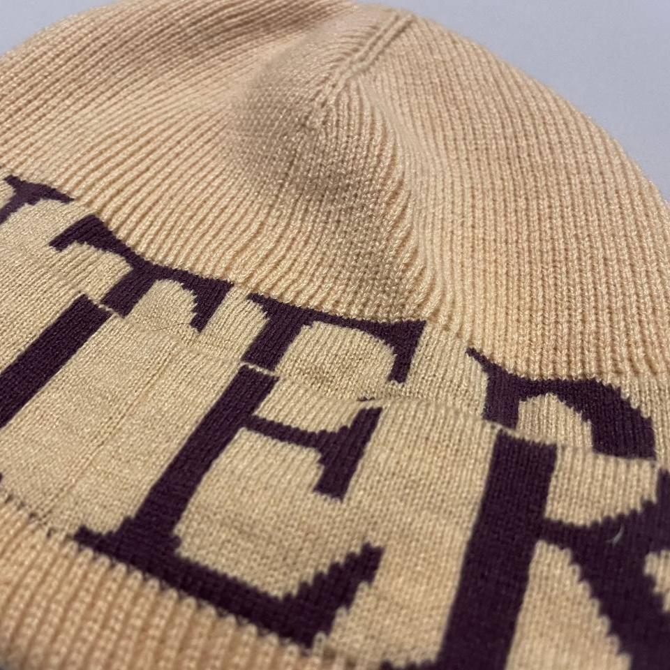 V-ART: BEANIES