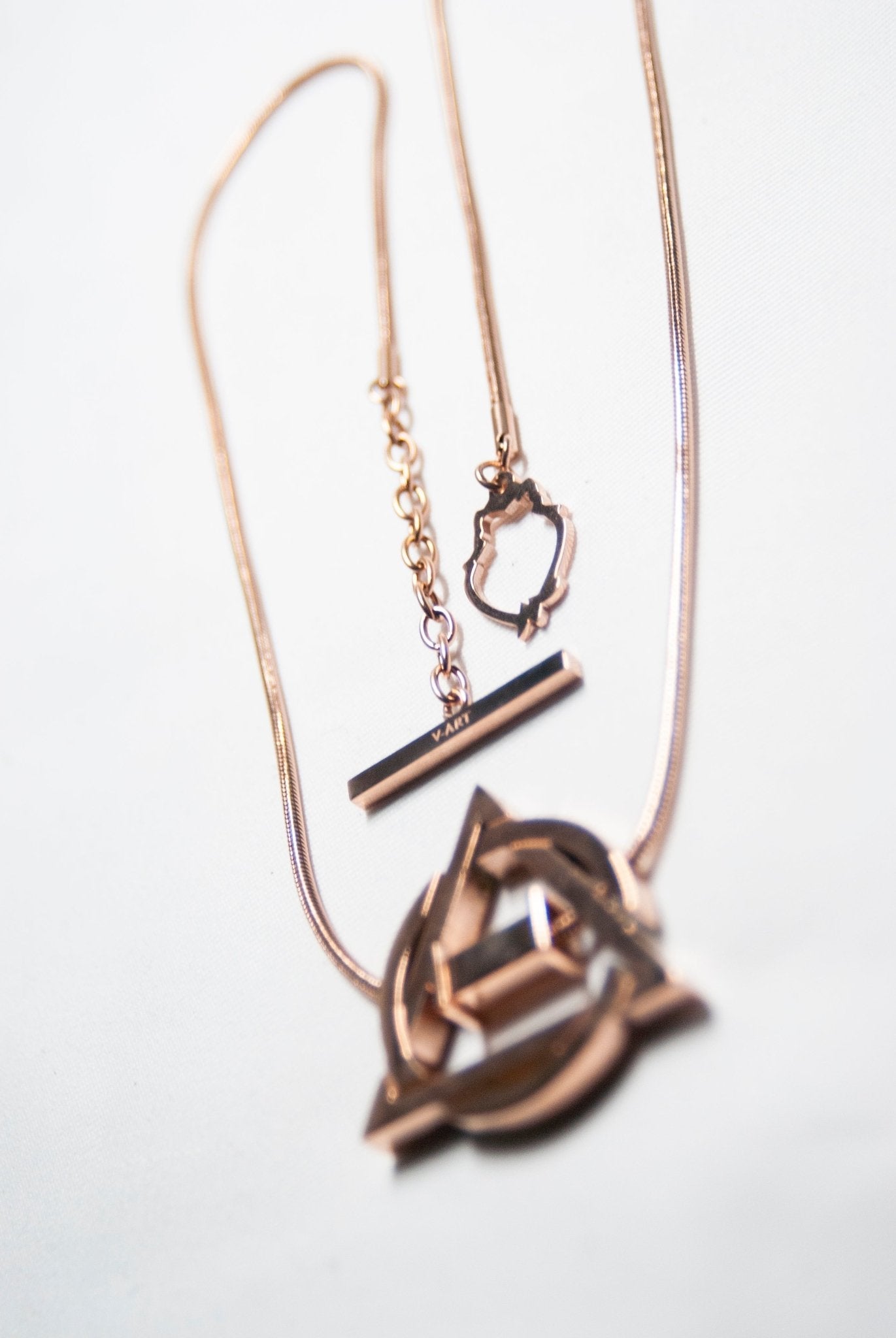 Therian Necklace: Rose Gold Jewellery